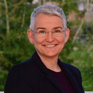 Arlene McDermott Headshot