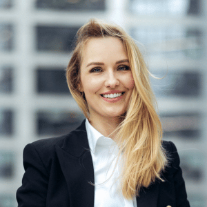 Beata Brynczak Headshot