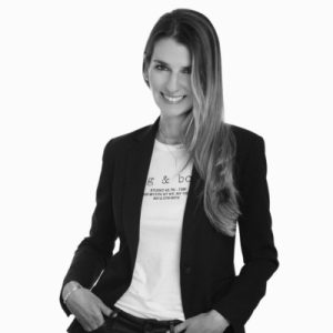 Ilona Logvinova headshot