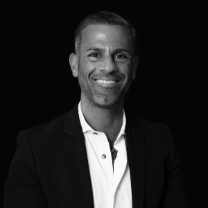 Ryan Alshak Headshot
