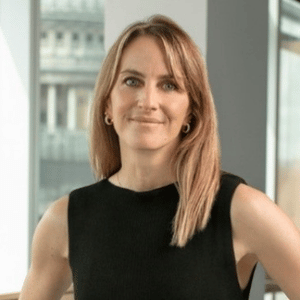 Victoria Newbold Headshot